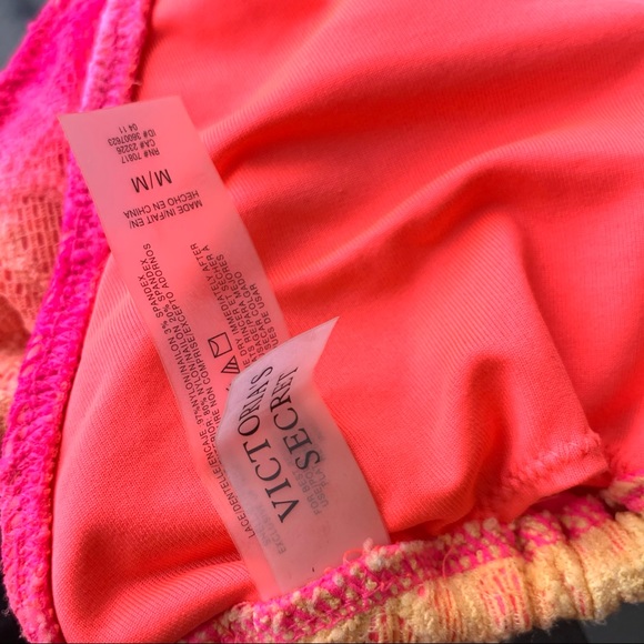 VICTORIA’S SECRET BUNDLE 4 pieces women BIKINI TOP - Picture 8 of 10